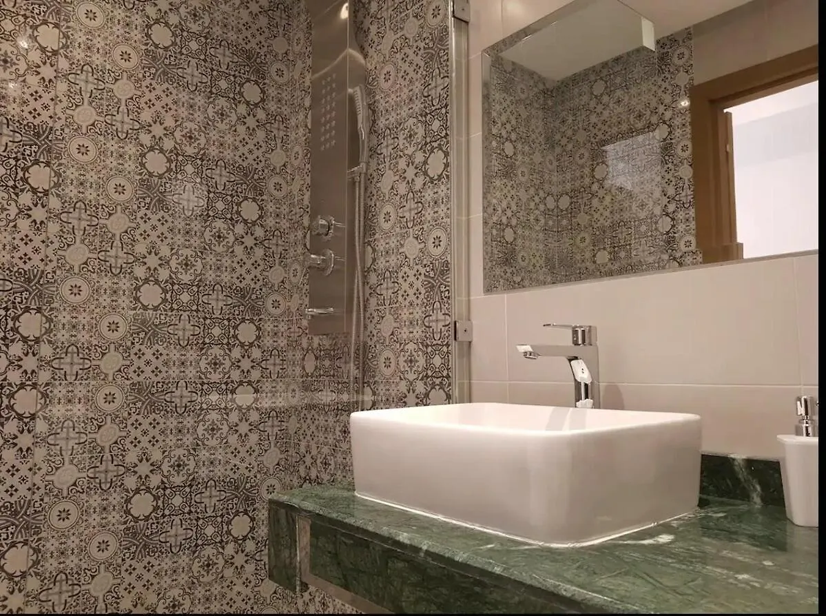 Urban Chic 2 Bedrooms In Utimate City Center Marrakesh Apartment